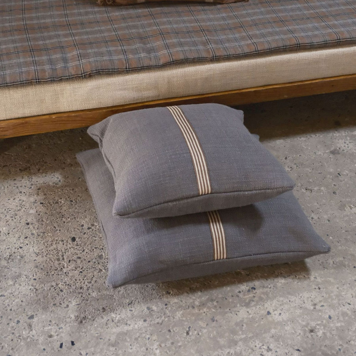 Jasper: Pillow cover