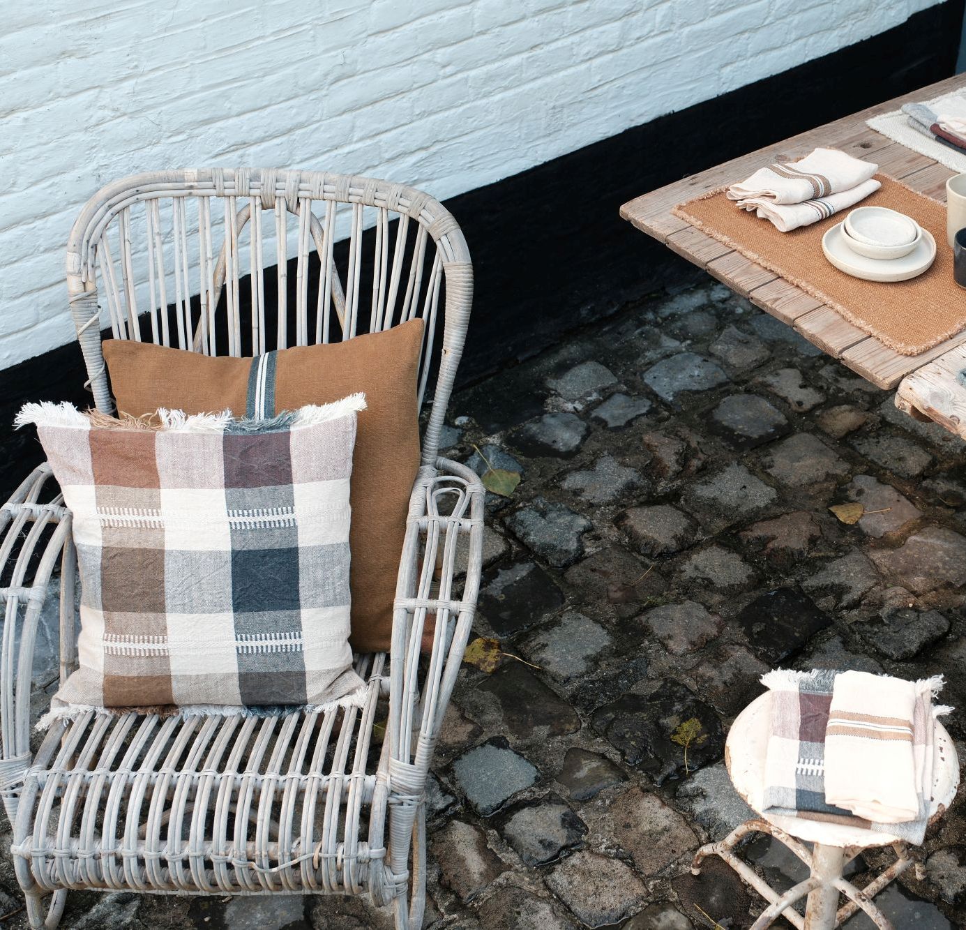 Maxine: Pillow cover