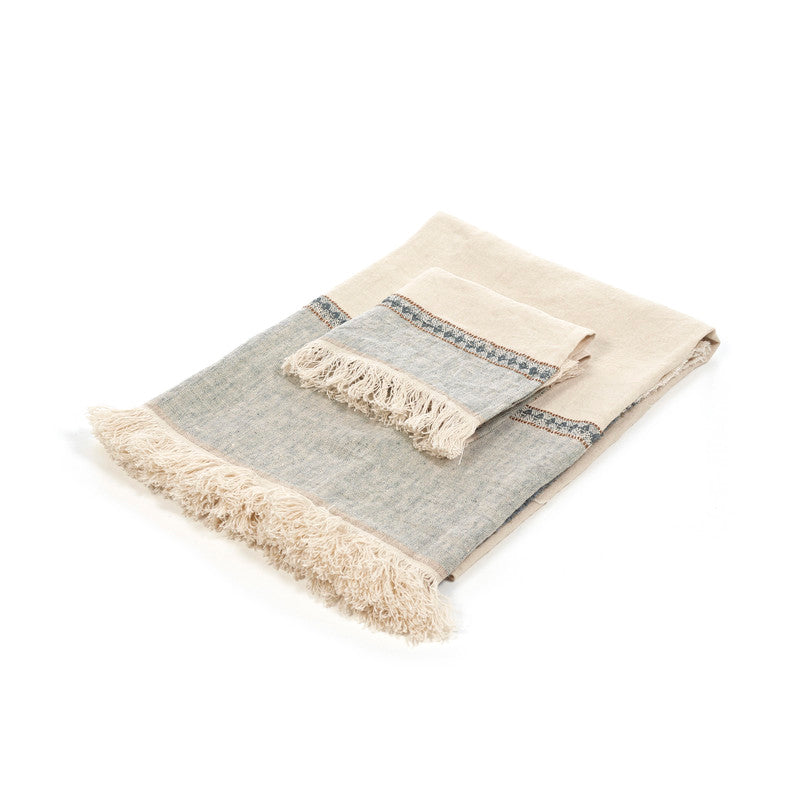 The Belgian Table Throw: Tablecloth